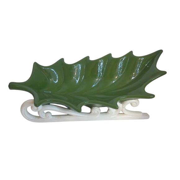 Vintage Ceramic Christmas Holly Leaf Sled Candy Dish Centerpiece - Picture 4 of 9
